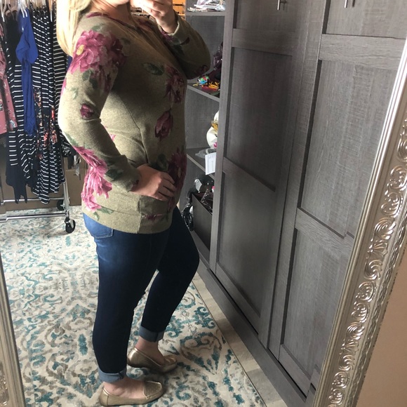 Last 1! SMALL Floral tunic with pockets - Picture 4 of 5